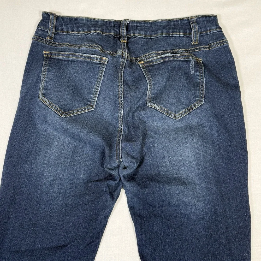 Lot of 3 Women s Jeans‎ 2 x 1822 and FashionNova Size 10/11 See Decrip for sizes